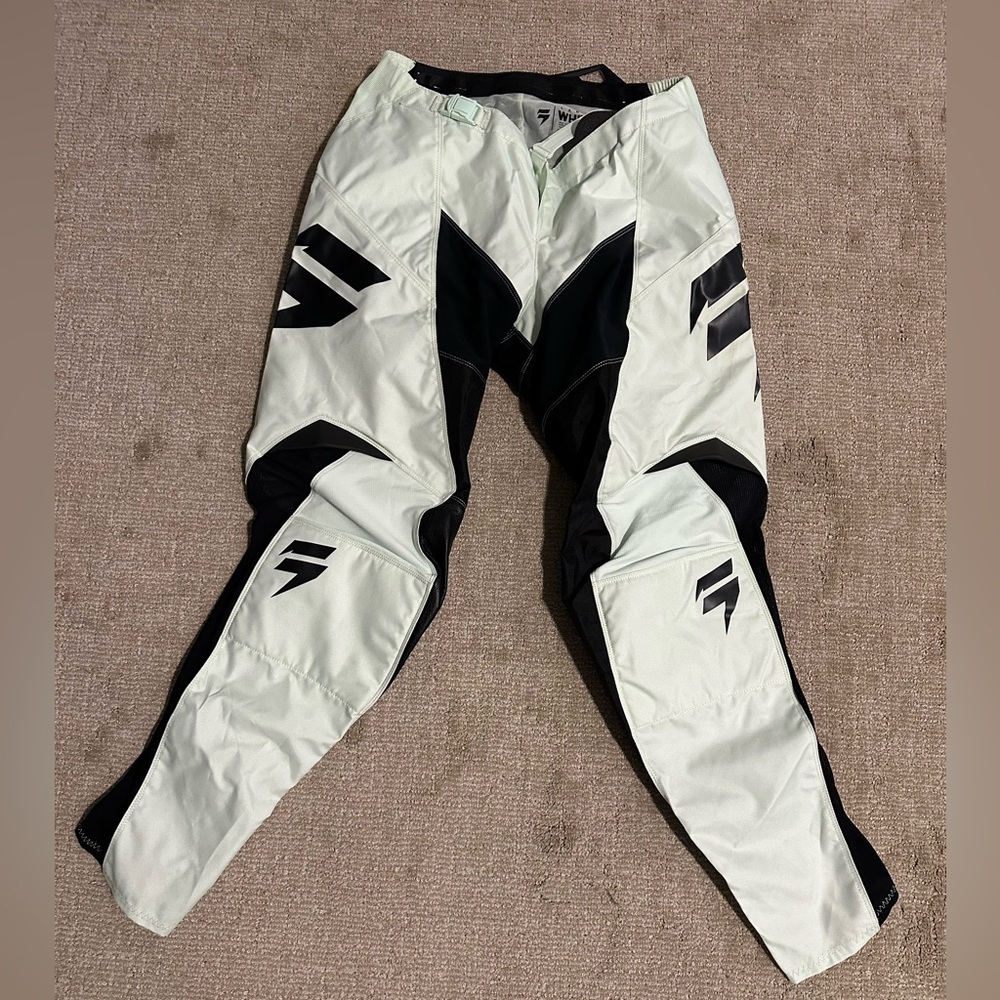 Shift Mx White label Men's Seafoam Green and black Graphic Pants